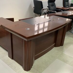 1.6m office table