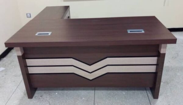 1.6M office table